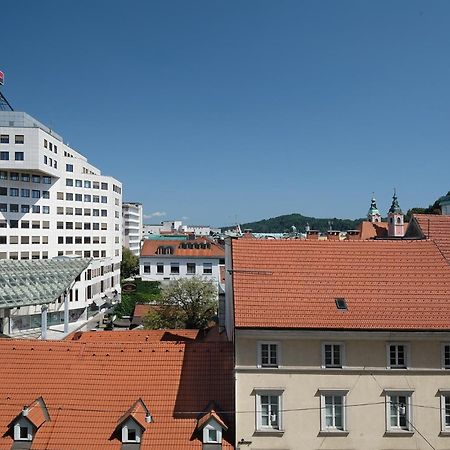 Lawyers Loft In Heritage Skyscraper Ljubljana Extérieur photo