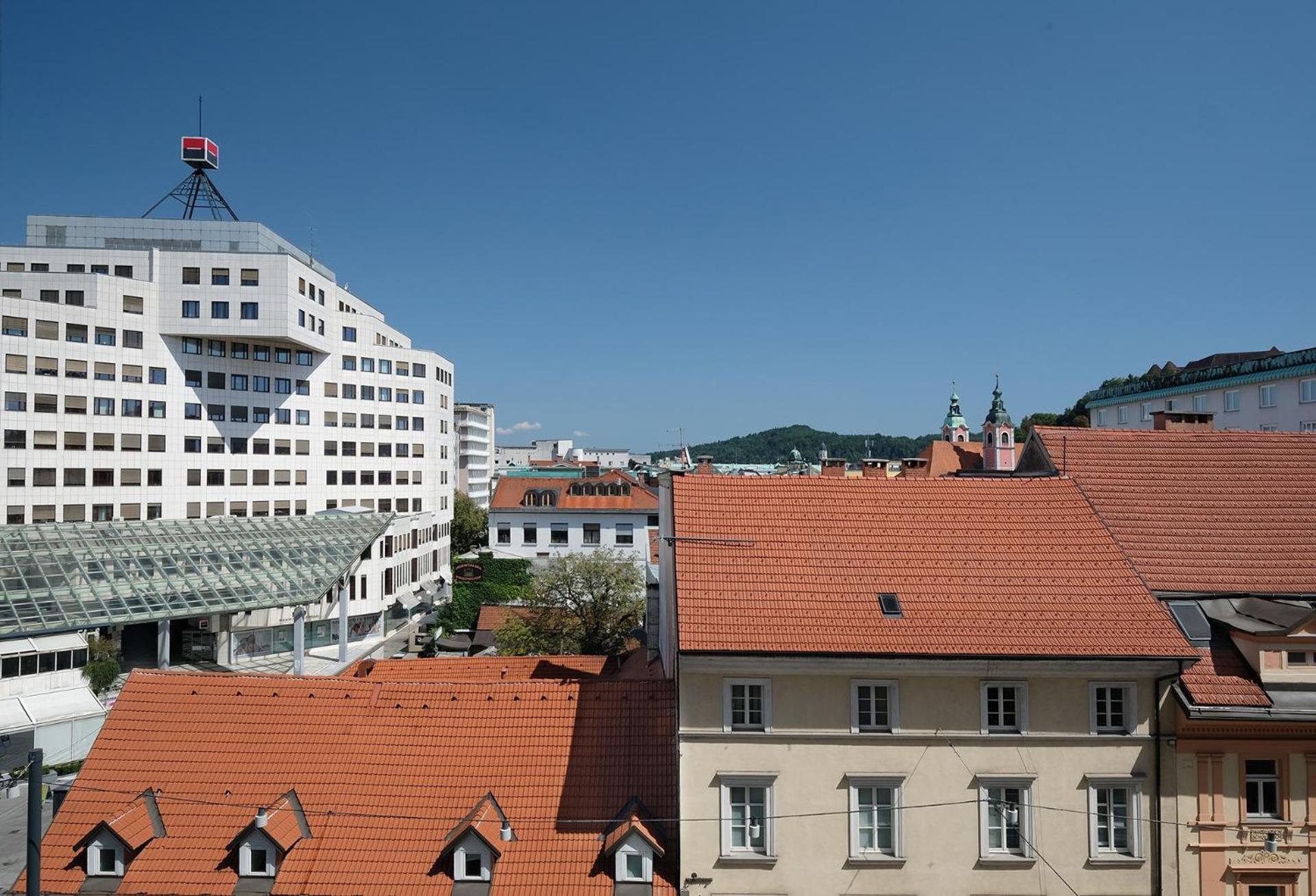 Lawyers Loft In Heritage Skyscraper Ljubljana Extérieur photo