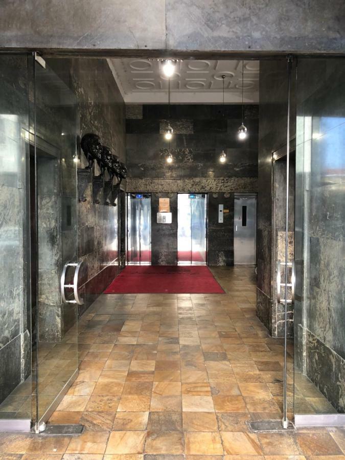 Lawyers Loft In Heritage Skyscraper Ljubljana Extérieur photo